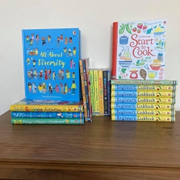 Miss Kay's Bookstore Community Book Pledge